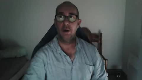 Snapshot of mat11efou chatting on December 22, 2:47 pm mat11efou online show from December 22, 2:47 pm