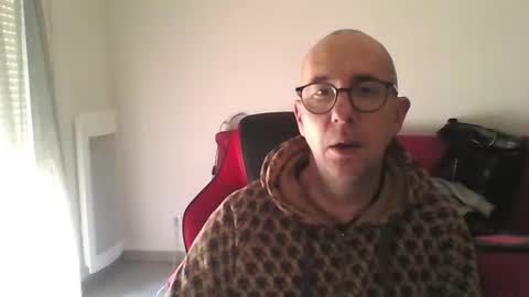 Snapshot of mat11efou chatting on January 7, 12:40 pm mat11efou online show from January 7, 12:40 pm