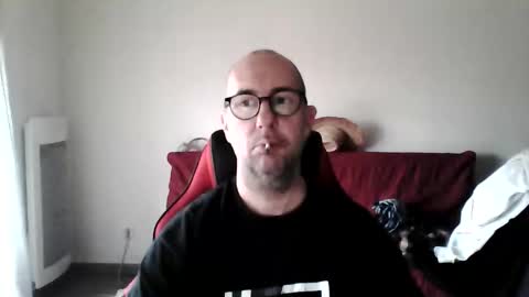 Snapshot of mat11efou chatting on February 5, 12:10 pm mat11efou online show from February 5, 12:10 pm