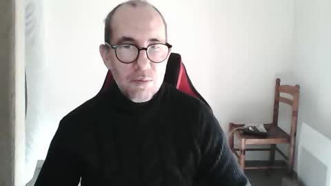 Snapshot of mat11efou chatting on March 3, 11:05 am mat11efou online show from March 3, 11:05 am