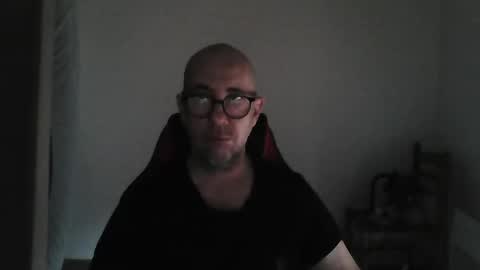 Snapshot of mat11efou chatting on March 6, 10:23 am mat11efou online show from March 6, 10:23 am