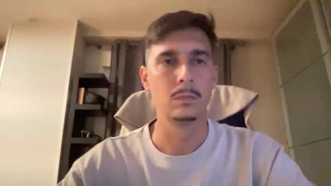 Aaron online show from October 14, 7:14 pm