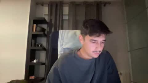 Aaron online show from November 6, 5:25 pm