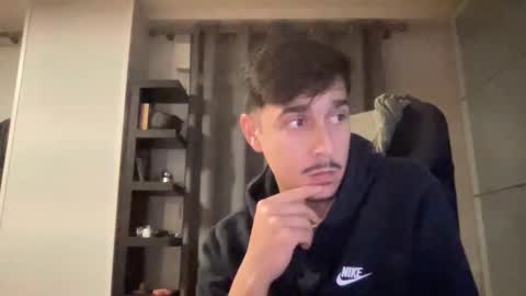 Aaron online show from December 16, 9:53 pm