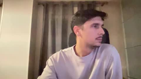 Aaron online show from February 8, 10:46 pm