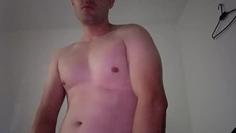 Snapshot of mateo2803 chatting on February 2, 4:33 am mateo2803 online show from February 2, 4:33 am