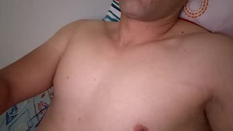 Snapshot of mateo2803 chatting on March 17, 4:28 am mateo2803 online show from March 17, 4:28 am