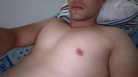 Snapshot of mateo2803 chatting on March 23, 5:00 am mateo2803 online show from March 23, 5:00 am