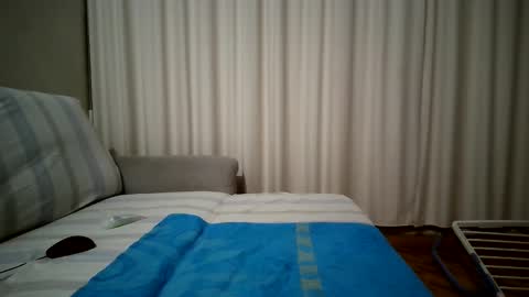 Snapshot of mateo_blu chatting on November 24, 6:40 pm Mateo Blu online show from November 24, 6:40 pm