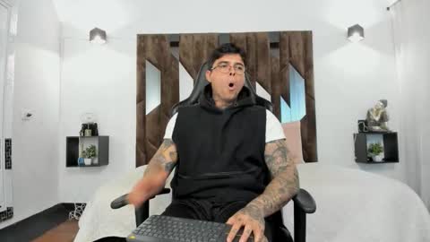 Snapshot of mateo_dilucajs1 chatting on October 17, 10:23 pm mateo_dilucajs1 online show from October 17, 10:23 pm