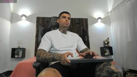 Snapshot of mateo_dilucajs1 chatting on November 9, 2:37 pm mateo_dilucajs1 online show from November 9, 2:37 pm