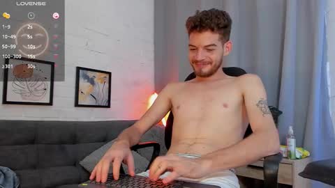 MATEO HUNTER online show from November 15, 6:11 am