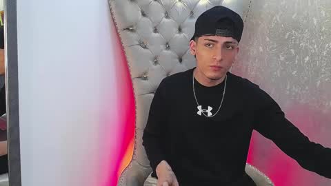 mateo mitchell online show from October 14, 4:35 am