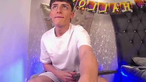 mateo mitchell online show from October 17, 4:15 am