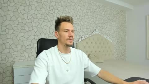 MateoBenjamin online show from January 10, 5:56 pm