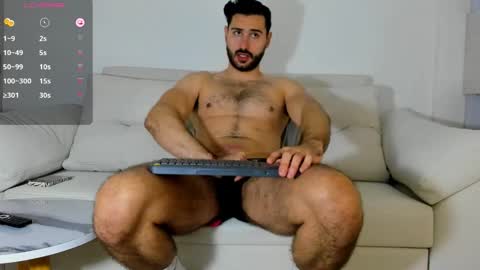 mateoking_ online show from February 17, 9:43 pm