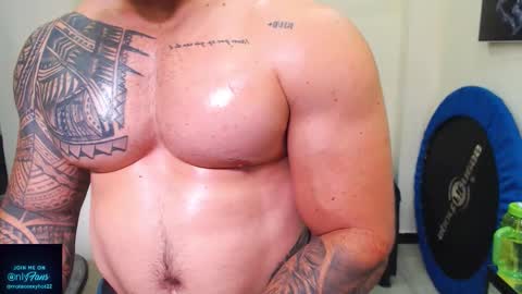 Mateo online show from December 4, 6:27 pm