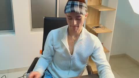 Snapshot of matheomontclair chatting on October 10, 11:48 pm Matheo Montclair online show from October 10, 11:48 pm