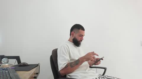 Matheus     online show from December 17, 8:32 pm