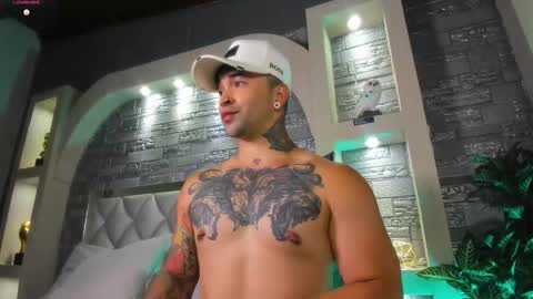 mathew_colt online show from September 18, 8:55 pm