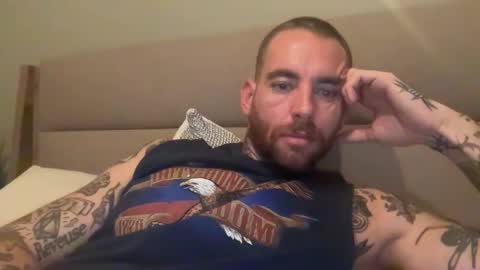 Snapshot of mathewloyal chatting on November 7, 5:07 am Mat Loyal online show from November 7, 5:07 am