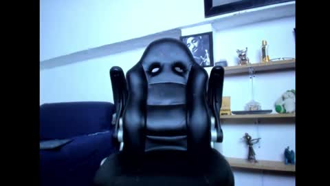 Snapshot of mathews_19 chatting on January 15, 2:02 pm Teo online show from January 15, 2:02 pm