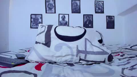 Snapshot of mathews_19 chatting on September 23, 3:15 pm Teo online show from September 23, 3:15 pm