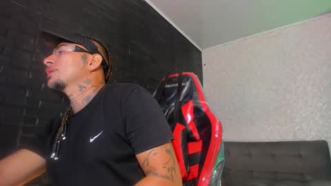 mathyussx online show from November 2, 12:51 pm