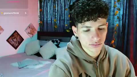     online show from March 17, 7:39 pm