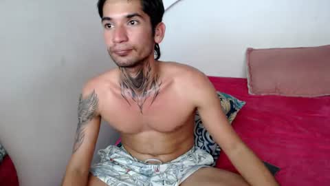 matias_johan333 online show from July 20, 9:50 pm