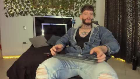 Snapshot of matius_foxtter chatting on October 25, 7:08 pm matius foxter online show from October 25, 7:08 pm