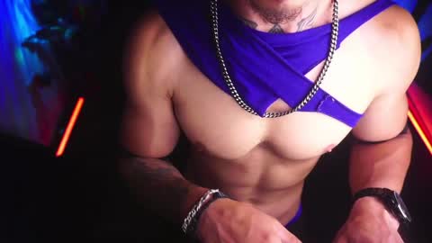 Snapshot of matiusdf chatting on April 24, 4:37 am matius online show from April 24, 4:37 am