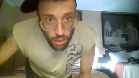 matt48195571828 online show from June 28, 3:18 pm