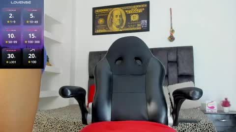 Snapshot of matt_rodriguez92 chatting on February 16, 8:00 pm matt rodriguez92 online show from February 16, 8:00 pm