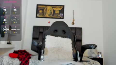 Snapshot of matt_rodriguez92 chatting on September 18, 9:17 pm matt rodriguez92 online show from September 18, 9:17 pm