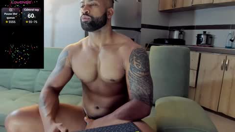 Snapshot of matt_rodriguez92 chatting on October 8, 9:29 am matt rodriguez92 online show from October 8, 9:29 am