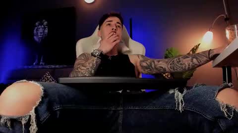Snapshot of matt_thestud chatting on March 26, 8:09 am Matt online show from March 26, 8:09 am