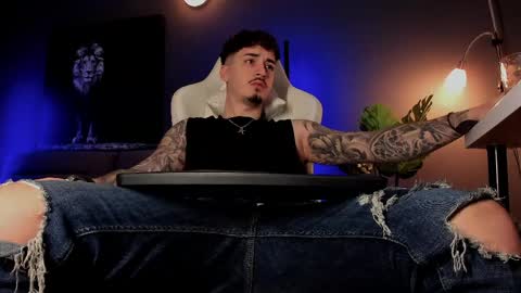 Snapshot of matt_thestud chatting on March 30, 8:37 am Matt online show from March 30, 8:37 am