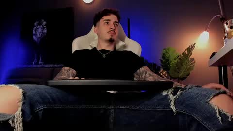 Snapshot of matt_thestud chatting on April 16, 8:04 am Matt online show from April 16, 8:04 am