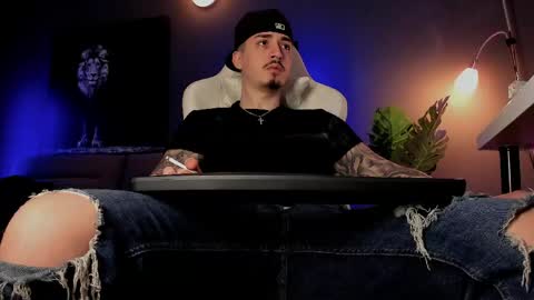 Snapshot of matt_thestud chatting on April 21, 7:36 am Matt online show from April 21, 7:36 am