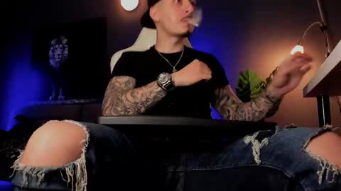 Snapshot of matt_thestud chatting on May 13, 7:39 am Matt online show from May 13, 7:39 am
