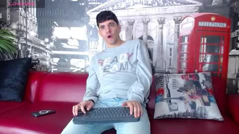 ---Matteo--- online show from October 11, 4:44 am