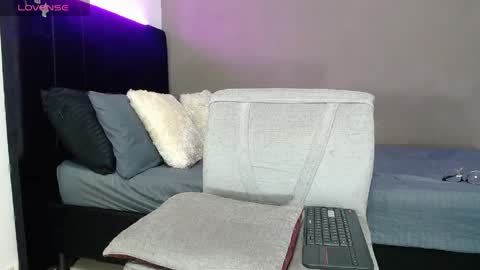 Snapshot of matteo12_ chatting on April 6, 4:46 am ---Matteo--- online show from April 6, 4:46 am