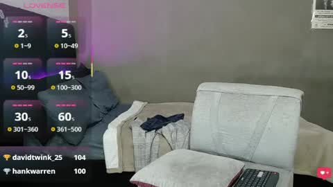 Snapshot of matteo12_ chatting on May 10, 8:19 am ---Matteo--- online show from May 10, 8:19 am