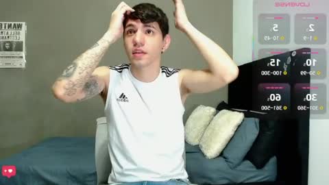Snapshot of matteo12_ chatting on May 17, 2:53 am ---Matteo--- online show from May 17, 2:53 am