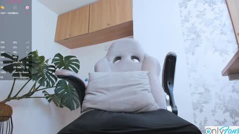 Mateo online show from February 5, 6:04 pm