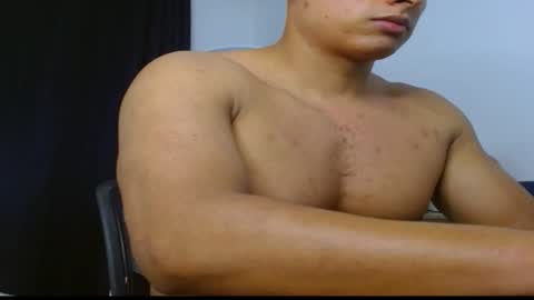 matteo_fit online show from September 16, 4:46 am