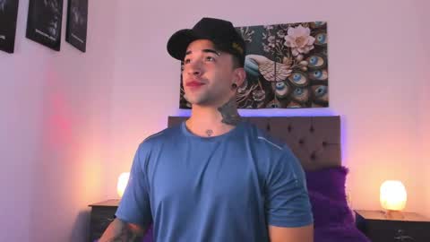 Matthew INDEPENDENT MODEL online show from May 7, 1:44 am
