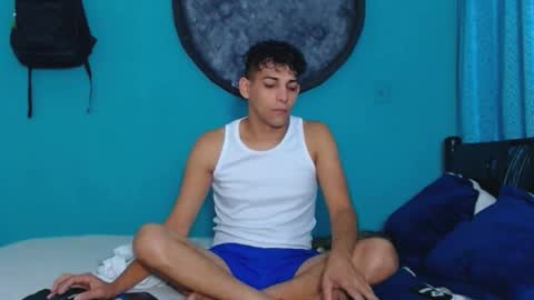 matthew_hawk19 online show from February 13, 9:49 pm