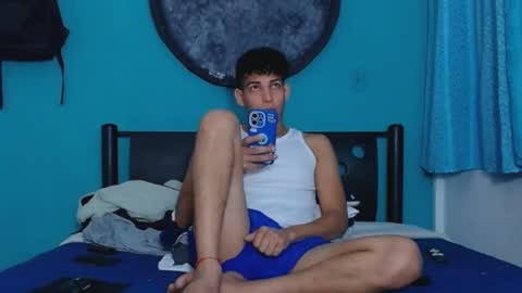 matthew_hawk19 online show from February 16, 12:41 am